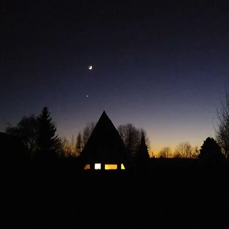 - Wolfseeweg 11 Und Wolfseeweg 9 * Schellbronn